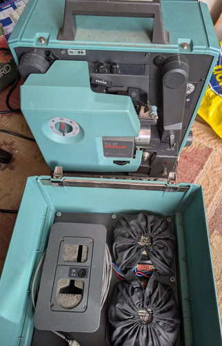 Bell howell 16mm 1695 - bell,
