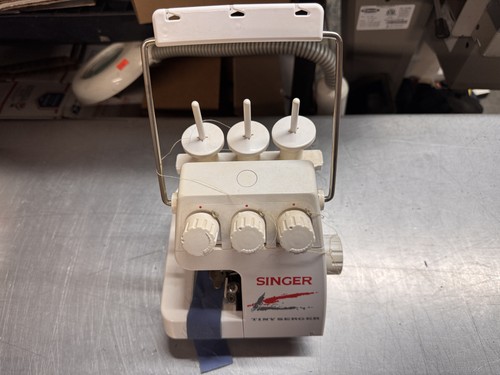 Singer tiny serger 380 plus - singer,