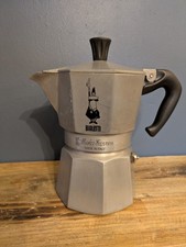 Bialetti Moka Express 3-Cup Italian Coffee Maker Stovetop Espresso Percolator