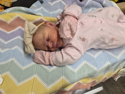 Reborn cuddle baby - reborn,
