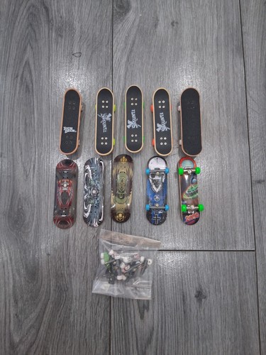 Tech deck skateboard bundle - deck,