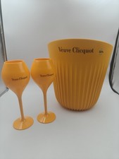 Veuve clicquot champagne - veuve,