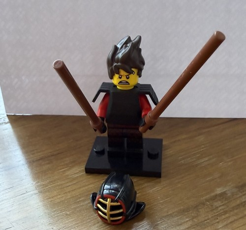 New lego minifigure 71019 - lego,