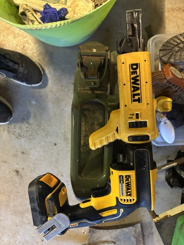 Dewalt dcf620p2k 18v - dewalt, autofeed