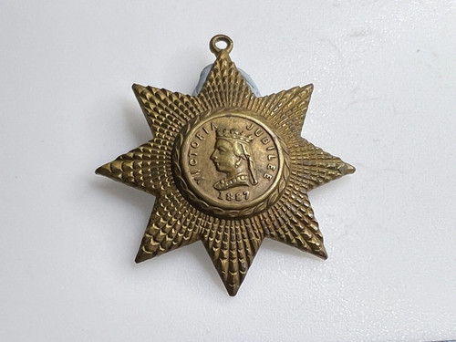 1887 queen victoria golden - victoria,