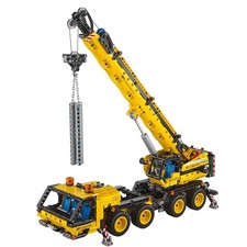 Lego Technic Mobile Crane 42108 Complete Big Model Over 1200 Parts Boxed