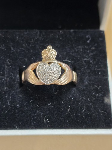 Irish style gold claddagh - irish,