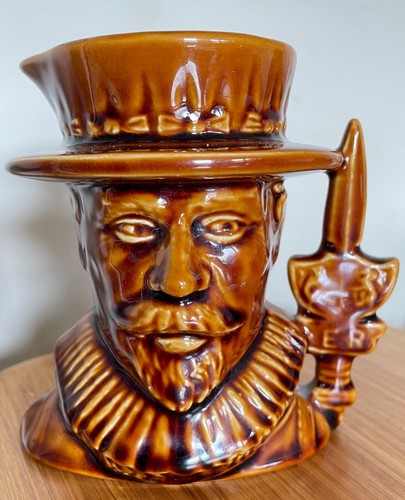 Falcon ware beefeater - falcon, 'beefeater'