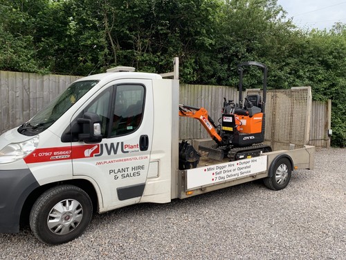 Mini digger hire - , bristol