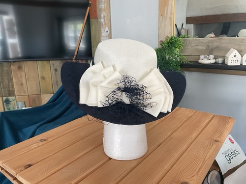 Ladies formal wedding hat - formal/wedding,