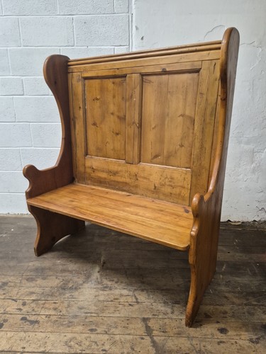 Vintage high back pine - settle,