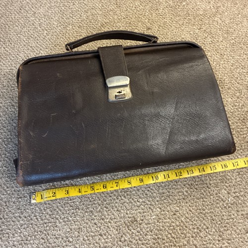 Vintage doctors gladstone bag - vintage,