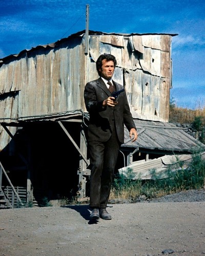 Clint eastwood holding gun - eastwood,