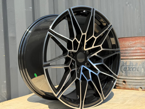 826m style alloy wheels - 19",