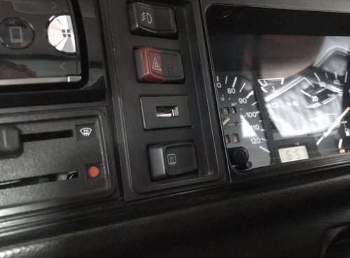Mk1 golf jetta usb dash - usb, mount