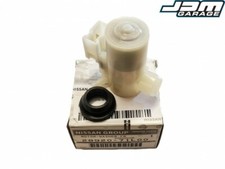 Genuine Nissan Front Washer Motor For Nissan Skyline R32 R33 R34 laurel C33