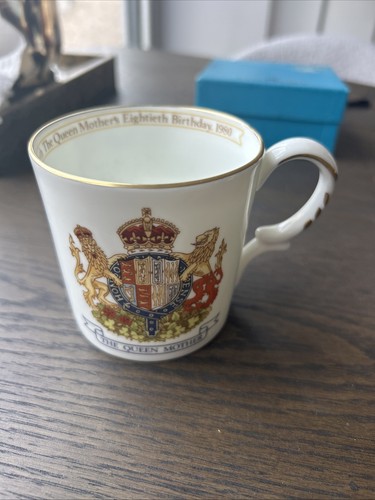 Vintage the queen - the,