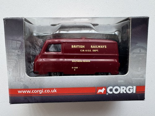 Corgi trackside scale - trackside,