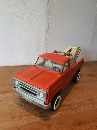 1970 vintage tonka tow truck - vintage,