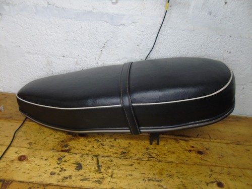 Bsa bantam b175 d14 seat - b175,
