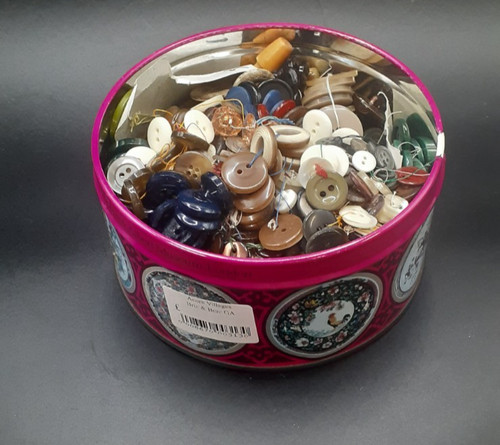 Tin assorted buttons mixed - buttons,