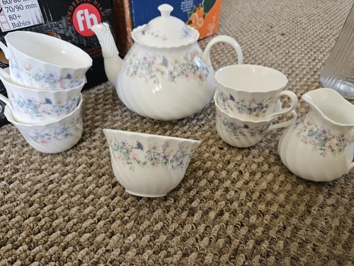 Wedgwood teapot teacups and - wedgwood, teapot,