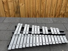 30 Note Glockenspiel and Carrying Case with Strap