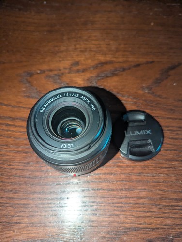 Panasonic lumix 25mm 4 - 25mm, f1.4