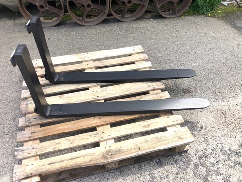 Unused set pallet - unused, tines