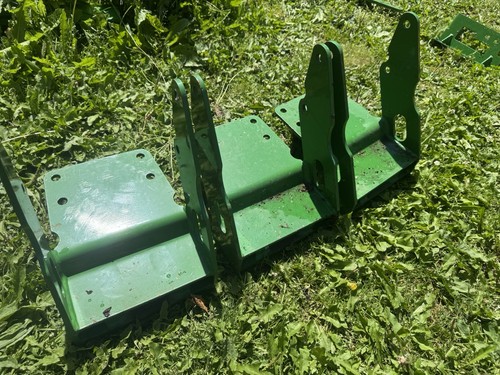 John deere compact tractor - deere,