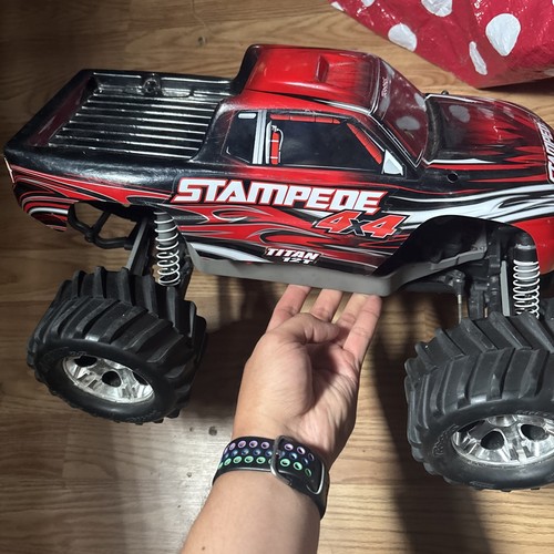 Traxxas stampede 4x4 xl5 - traxxas, titan