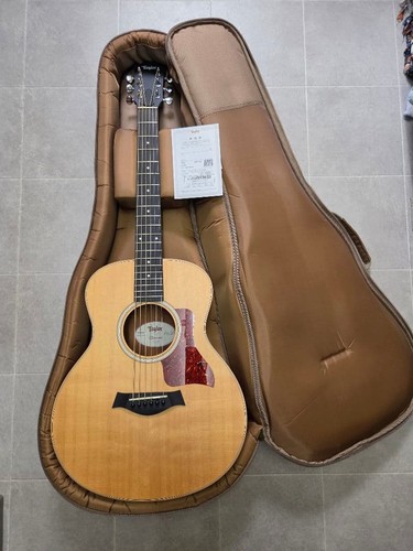 Taylor mini acoustic - acoustic, guitar