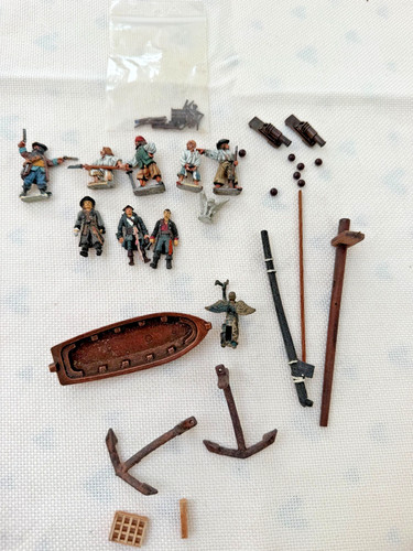 Pirates boat cannons - /, /