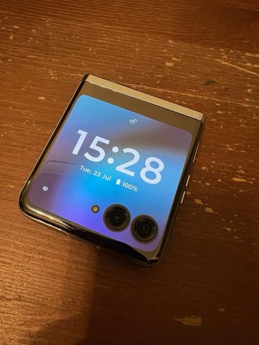 Motorola moto razr - 40, ultra