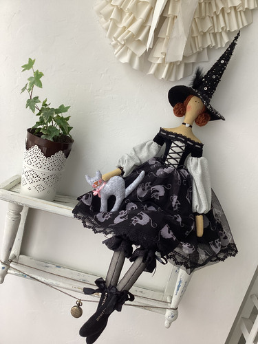 Tilda little witch - tilda, samantha