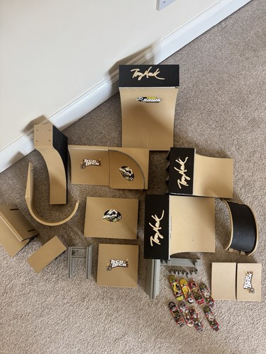 Tech deck tony hawk skatepark - tony,
