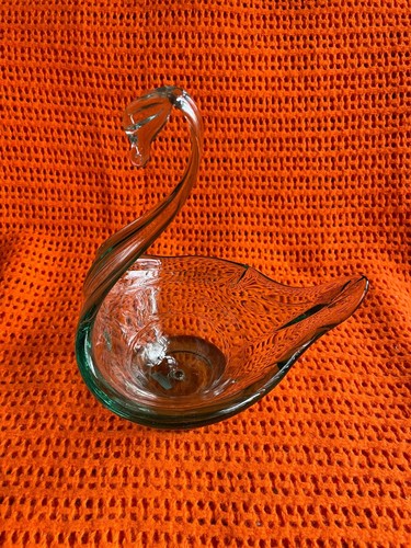 Glass swan - glass,