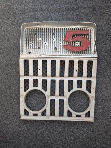 Roadless tractor grill ford - tractor,