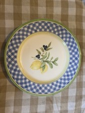Royal Doulton dinner plates x4