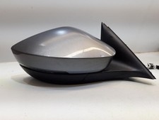 GENUINE 2021 SKODA OCTAVIA  5E8857508A  RIGHT DOOR MIRROR