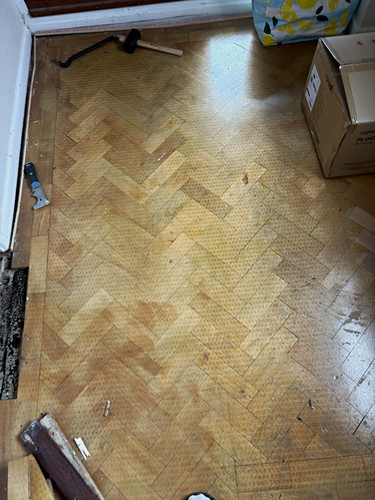 Light teak herringbone floor