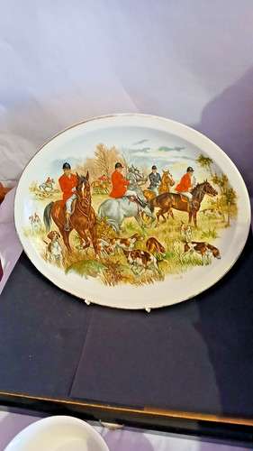 Ceramic serving plate 60s
