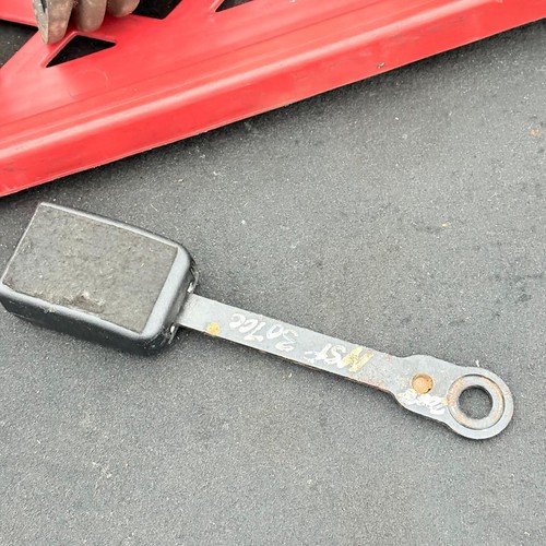 Peugeot 307cc seat belt - peugeot,