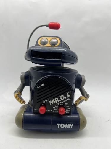 Tomy dancing robot radio - dj,