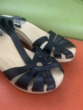 Swedish Hasbeens. Black clogs with wooden sole, heel. Scandinavian style. UK 3.5