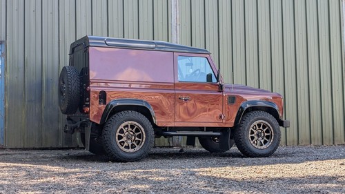 Land rover defender - land,