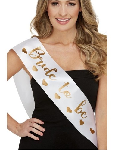 Bride white hen party - to,