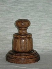 WOODEN PALM POCKET GAVEL AND SOUNDING BLOCK IN QUALITY DARK OAK WOOD