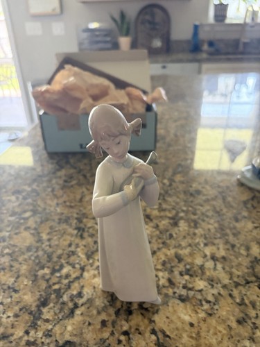 Lladro porcelain figurine - lladro,