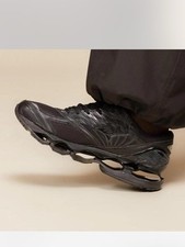 Black Mizuno Wave Prophecy LS